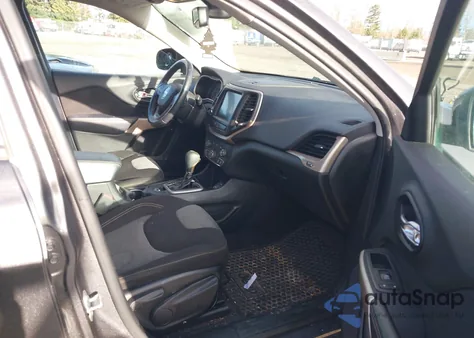 2018 Jeep Cherokee Latitude Tech Connect Fwd из США, поврежденный, VIN 1C4PJLCB3JD605053